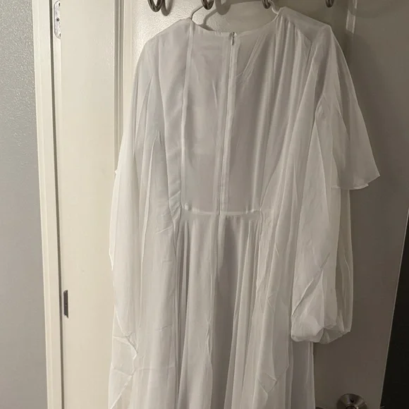 White Chiffon Veiled collection dress - Picture 4 of 4